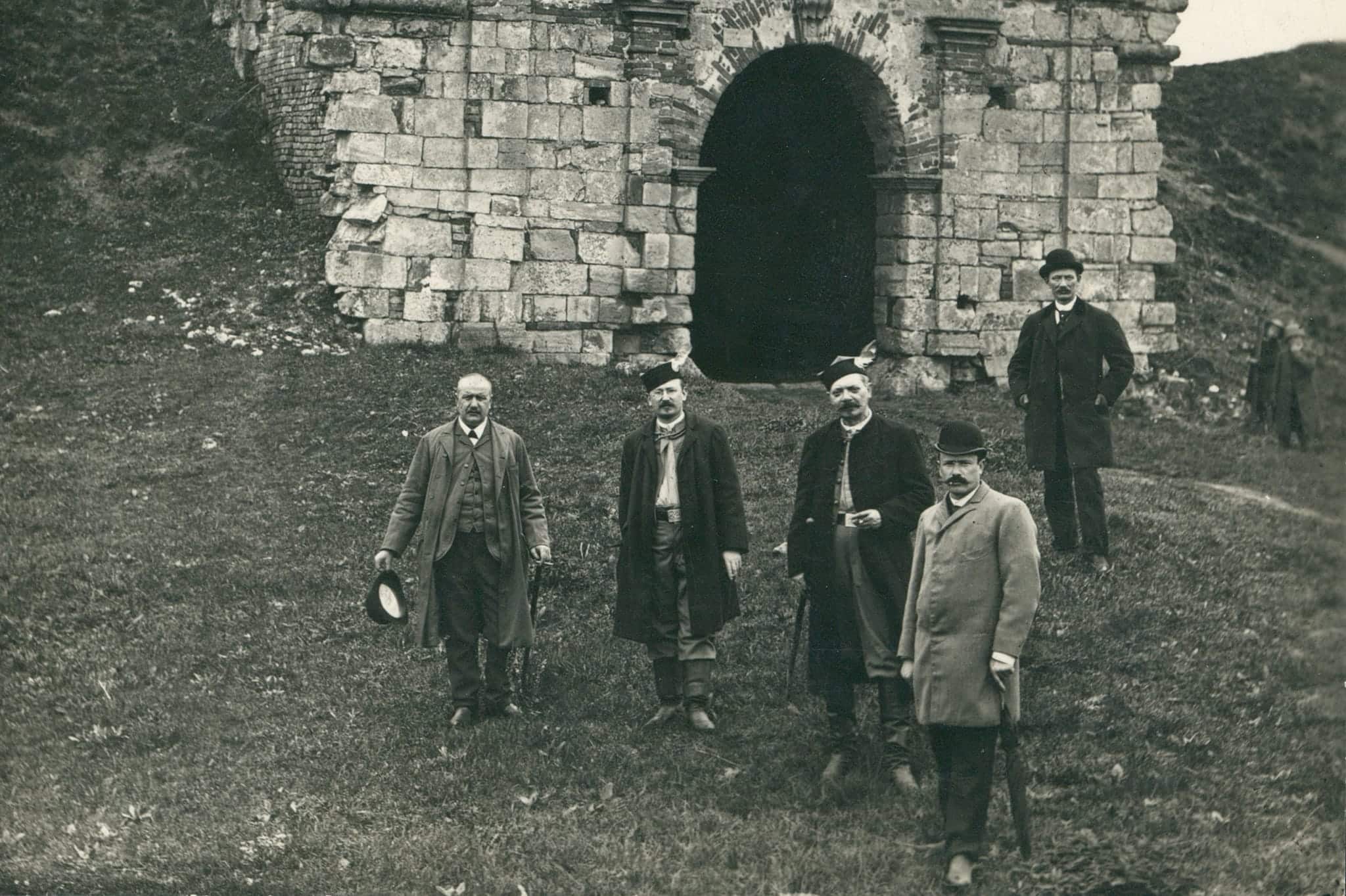 Консерватори пам'яток у габсбурзькому Львові: професійне, національне та інституційне запліччя Консерватори пам'яток у габсбурзькому Львові: професійне, національне та інституційне запліччя